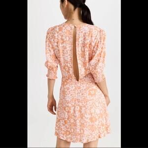 MINKPINK Marli Mini dress NWT peach orange v-neck keyhole back mid sleeve size M